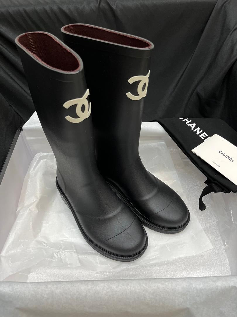 C RAIN BOOTS
