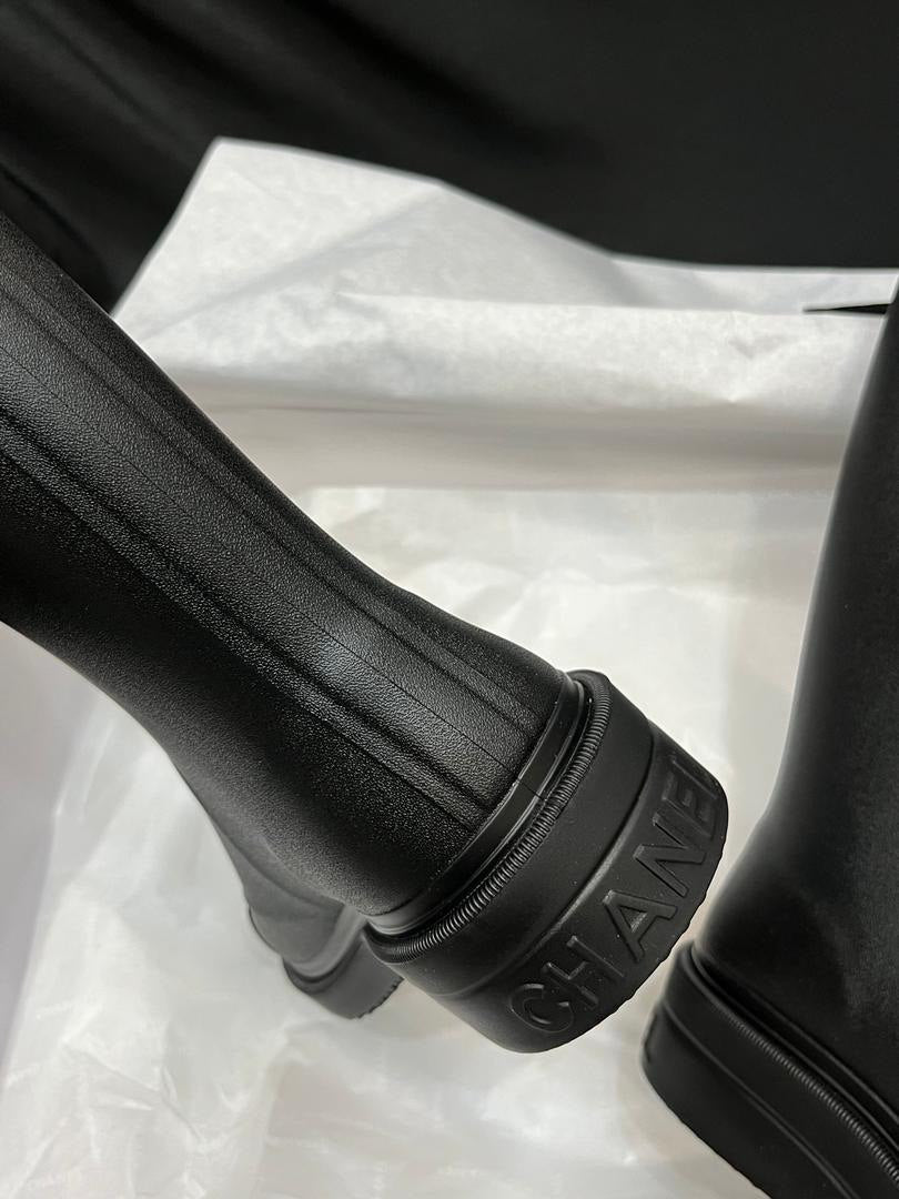 C RAIN BOOTS