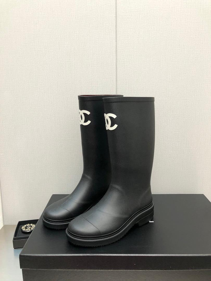 C RAIN BOOTS
