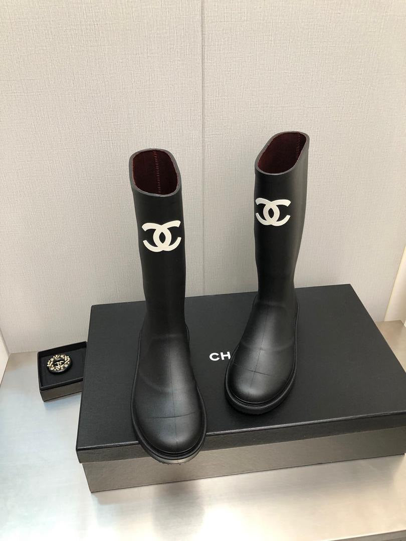C RAIN BOOTS