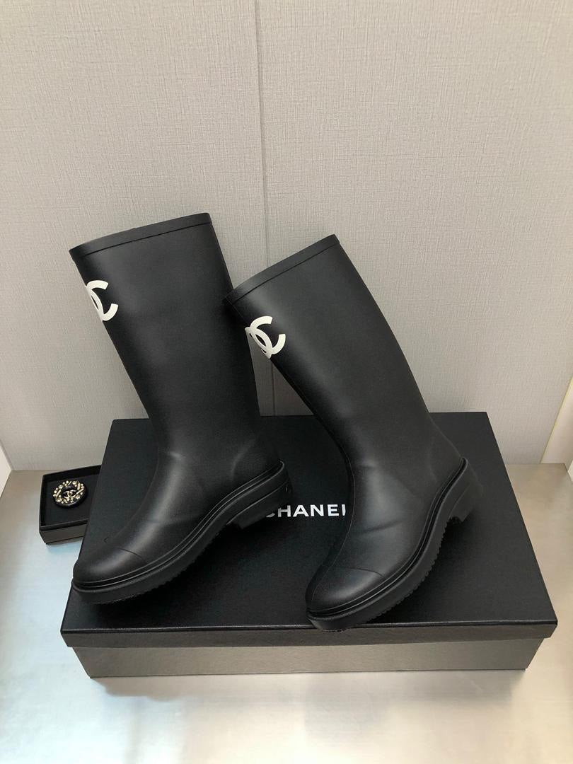 C RAIN BOOTS