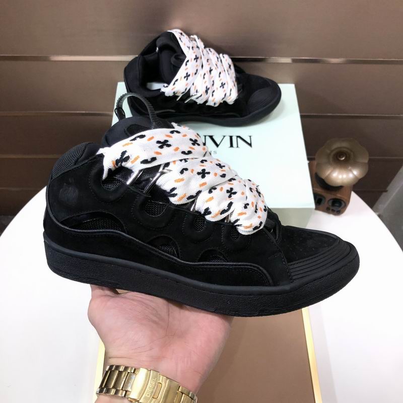 Viral Lace Black Sneakers